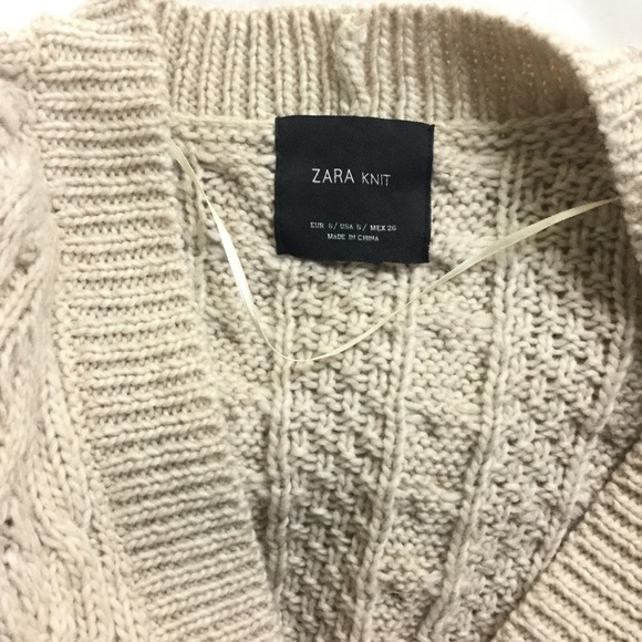 Zara Chunky Cable Knit Cardigan Size S - Picture 4 of 7